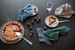 The Organic Company Dinner Serviette, 4 Stück, Dunkelgrau -Dekorative Kunst 1134 Dinner Napkins Lifestyle 01 3