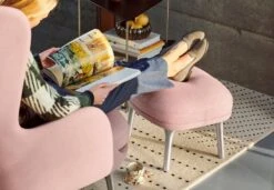 Fritz Hansen Dots Teppich, 150 X 190 Cm -Dekorative Kunst 14402 Ro Light pink and Rug Dots