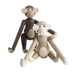 Kay Bojesen Wooden Monkey, Klein, Eiche – Ahorn 10 Kay Bojesen Wooden Monkey, Klein, Eiche – Ahorn -Dekorative Kunst 2monkey HV
