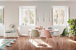 Vitra Resting Bird, Klein, Sand 8 Vitra Resting Bird, Klein, Sand -Dekorative Kunst 3346587 Eames Plastic Chair DSX Resting animals Plate Dining Table Herringbone Vase Plate Table Tripod Clock master