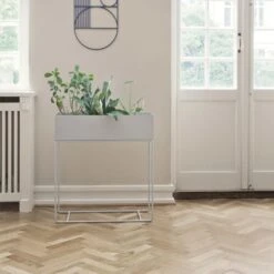 Ferm LIVING Plant Box, Grau -Dekorative Kunst 382FermLiving iso