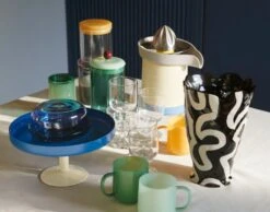 Hay Shadow Vase Von Jessica Hans, Schwarz – Weiß -Dekorative Kunst Borosilicate Mug Sowden Juicer Tavern Glass Borosilicate Jar Display Food Stand 2 in 1 Serving Set Jessica Hans Shadow Vase