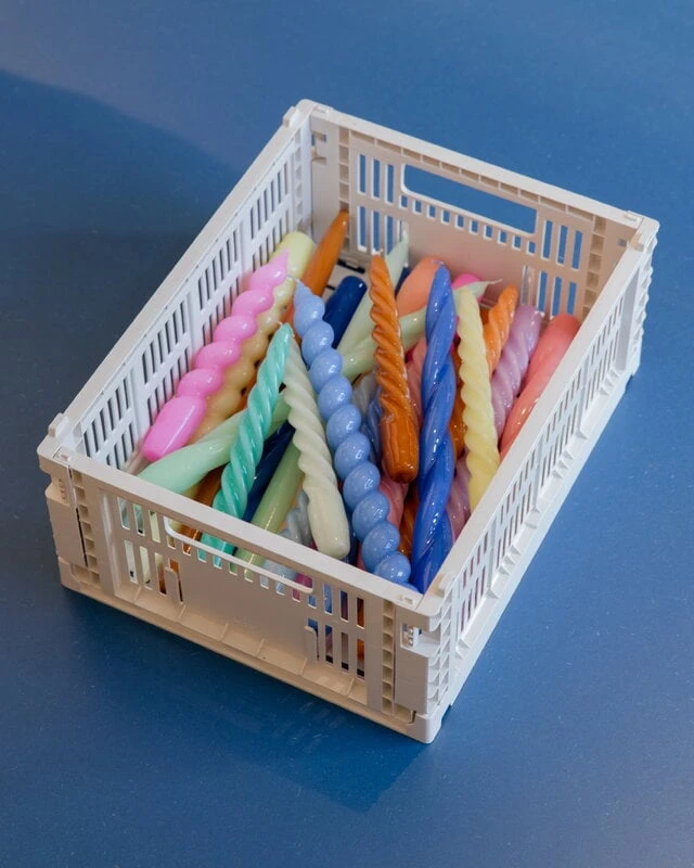 Hay Soft Gedrehte Kerze, Himmelblau 6 Hay Soft Gedrehte Kerze, Himmelblau – Bild 4