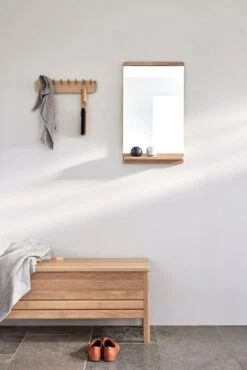 Rim Wandspiegel, Weiß Geölte Eiche -Dekorative Kunst FR Entrance A Line Storage Bench Echo Coatrack Rim Wallmirror white oak