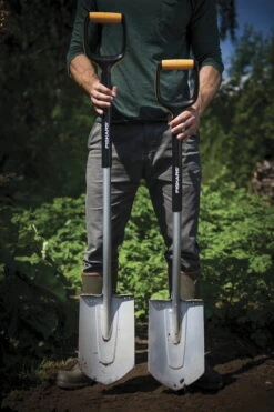 Fiskars Xact Grabspaten L -Dekorative Kunst Fiskars Action Xact Spade Digging M L 1003684 1003683