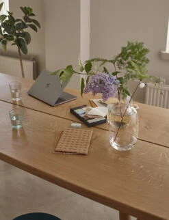 Vieno Vase, Transparent 10 Vieno Vase, Transparent -Dekorative Kunst KNuutinen Helyjewellamp Vienovase clear 4 Plenty KatriKapanen