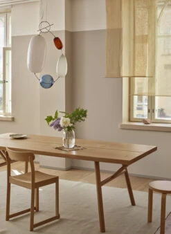 Vieno Vase, Transparent 9 Vieno Vase, Transparent -Dekorative Kunst KNuutinen Helyjewellamp Vienovase clear Plenty KatriKapanen