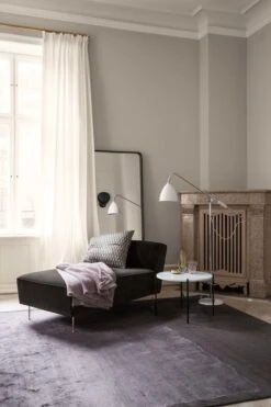 Gubi Adnet Spiegel, Rechteckig, 65 X 115 Cm, Schwarz -Dekorative Kunst ModernLineChaiseLongue AdnetWallMirrorRectangular TSCoffeTable BL4FloorLamp CobraWallLamp