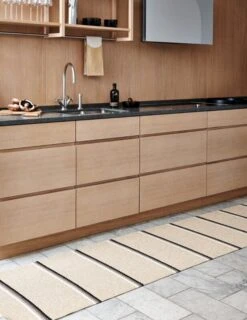 Olle Teppich, 70 X 180 Cm, Schlammgrau - Beige -Dekorative Kunst Pappelina olle mud 3 1