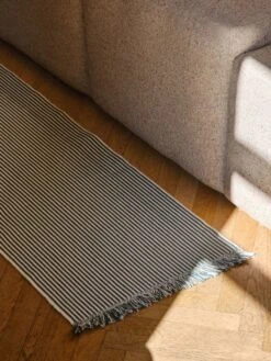 Hay Stripes And Stripes Teppich, 60 X 200 Cm, Cucumber Green -Dekorative Kunst Stripes and Stripes cucumber green