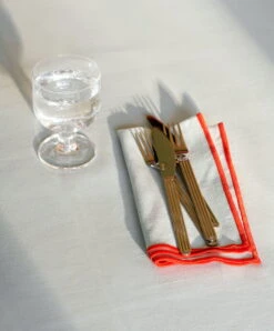 Hay Outline Servietten, 4er-Set, Hellblau -Dekorative Kunst Tavern Glass M clear Sunday Cutlery Outline Napkins light blue