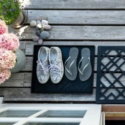 Lines Schuhabtropfschale, M, Schwarz 12 Lines Schuhabtropfschale, M, Schwarz -Dekorative Kunst Tica copenhagen Tray medium LINES2