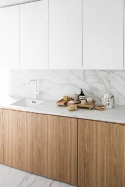 Ferm LIVING Ceramic Korb, Klein, Gebrochen Weiß -Dekorative Kunst Z7A8325