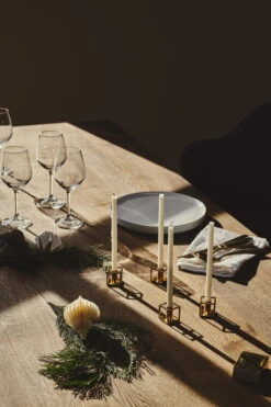 By Lassen Kubus Micro Kerzenhalter, 2 Stück, Vergoldet -Dekorative Kunst by lassen 12848 copy