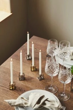 By Lassen Kubus Micro Kerzenhalter, 2 Stück, Vergoldet -Dekorative Kunst bylassen Kubus SS2022 16 copy