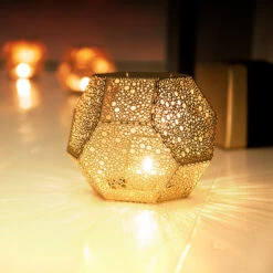 Tom Dixon Etch Kerzenhalter, Messing -Dekorative Kunst etch 1