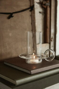 Ferm LIVING Luce Kerzenhalter, Transparent -Dekorative Kunst fermLIVING AW21 LuceCandleHolderClear image 2