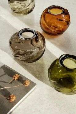 Dekorative Kunst -Dekorative Kunst fermLIVING AW21 WaterSwirlVaseRound image