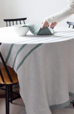 Usva Serviette, Espengrün -Dekorative Kunst lapuan kankurit usva tablecloth linen aspen green