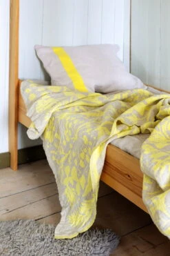 Villiyrtit Tischdecke/Überwurf, 150 x 200 cm, Gelb - Leinen -Dekorative Kunst lapuankankurit villiyrtit tablecloth blanket yellow linen 2 0