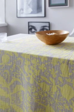 Villiyrtit Tischdecke/Überwurf, 150 x 200 cm, Gelb - Leinen -Dekorative Kunst lapuankankurit villiyrtit tablecloth blanket yellow linen 3